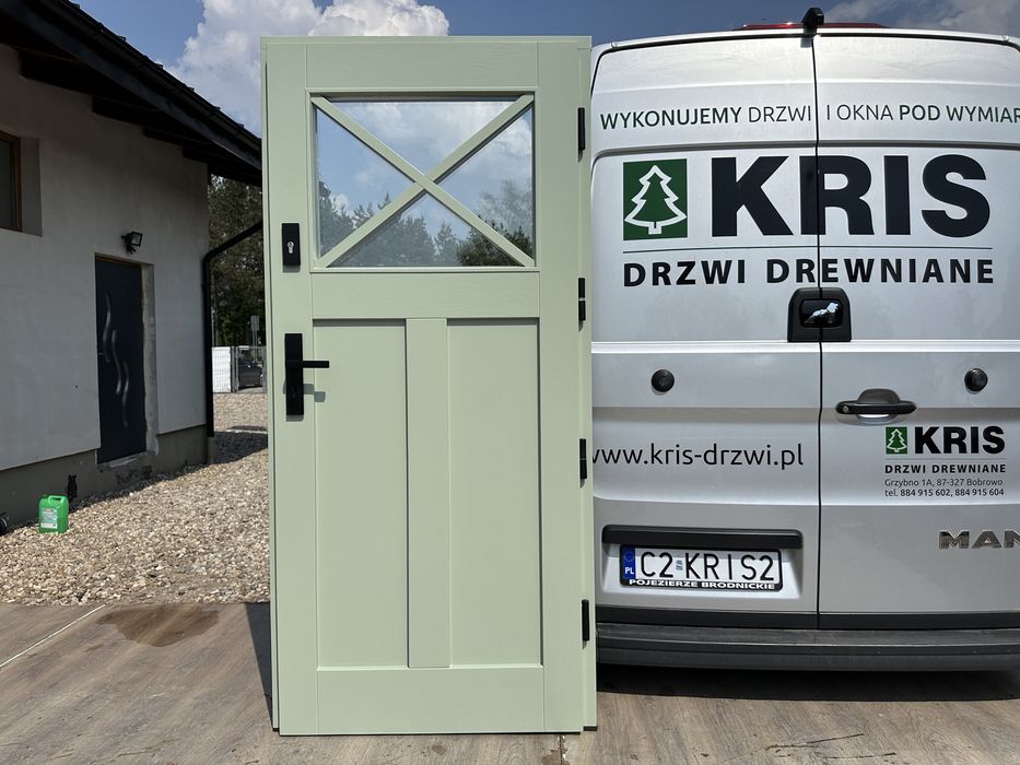 Drzwi zewnętrzne drewniane zielone Montaż Cała Polska Czyste powietrze