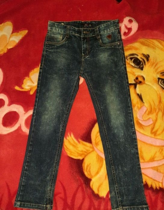 Джинси на хлопчика розмір 134