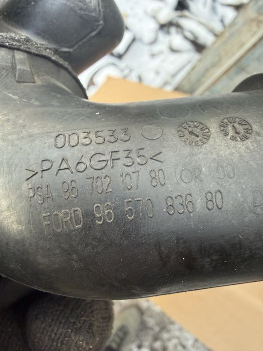 Патрубок турбины Ford Focus 2