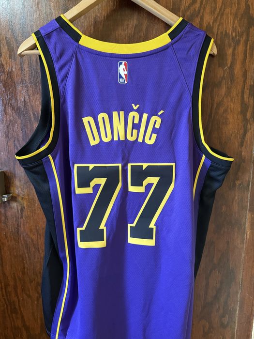 Camisola Lakers Jordan Swingman Statement edition L - Luka Dončić