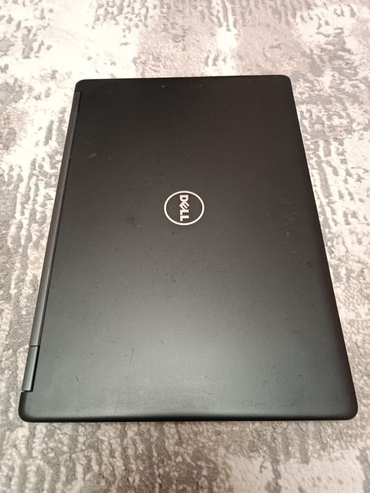 Dell latitude  core i5-6300U 8гб