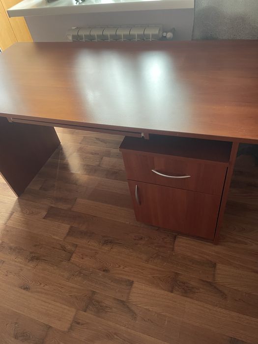 Стол письменный большой