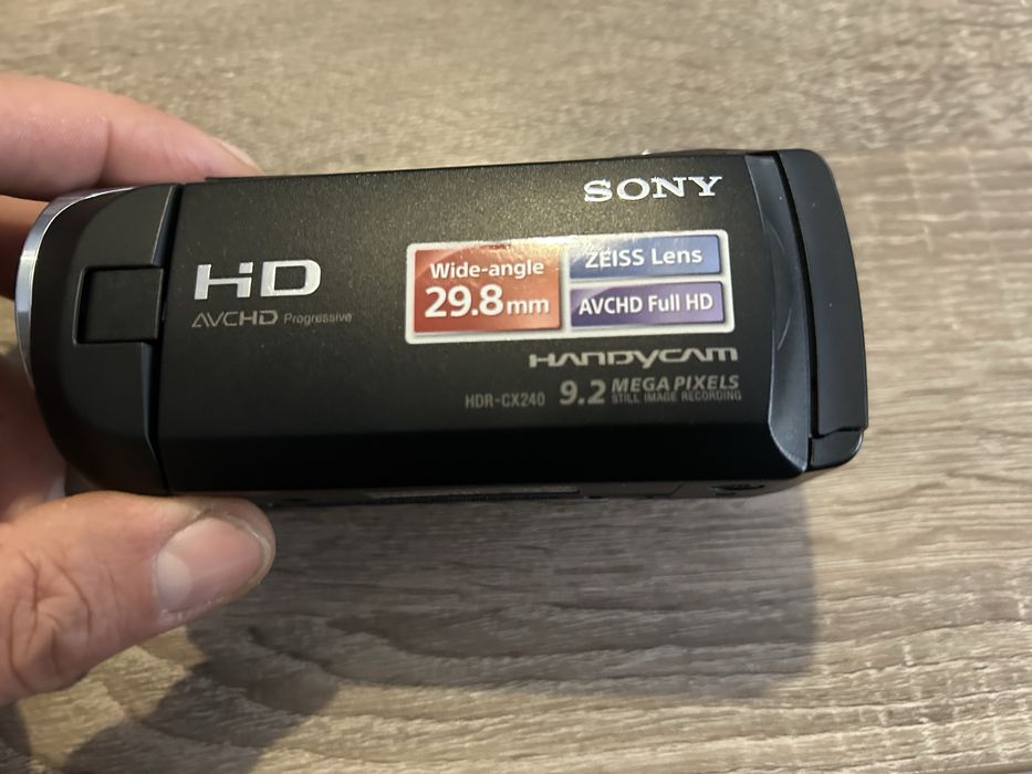 Kamera Sony HDR-CX240E