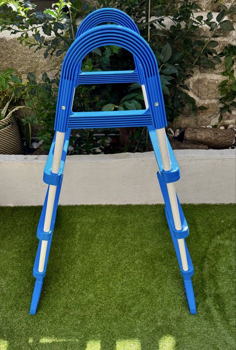 Escada para Piscina 118 cm – Gre / Bestway / Intex
