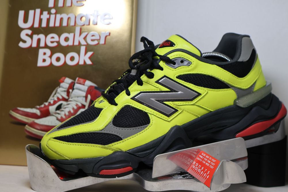 New Balance made in USA (Розмір 44,5)