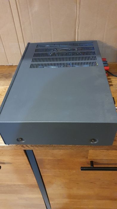 Amplituner Nad 712
