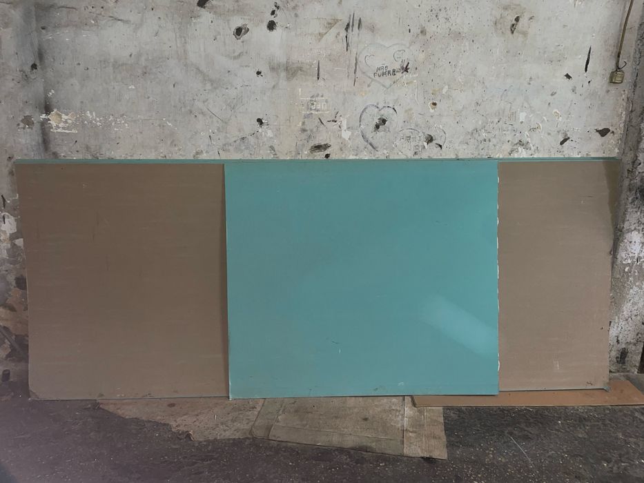 4 placas e meia de Gesso Hidrofugado