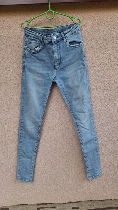 Spodnie jeansy rozmiar XS