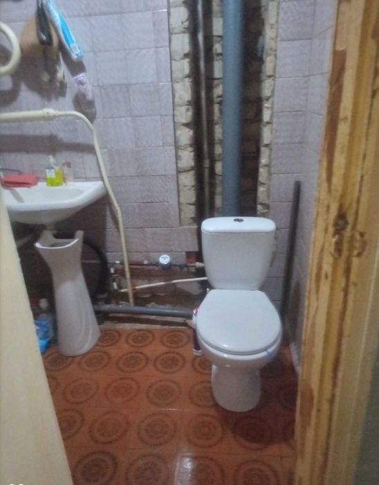 Продам 2-кімнатну квартиру в м. Лозова