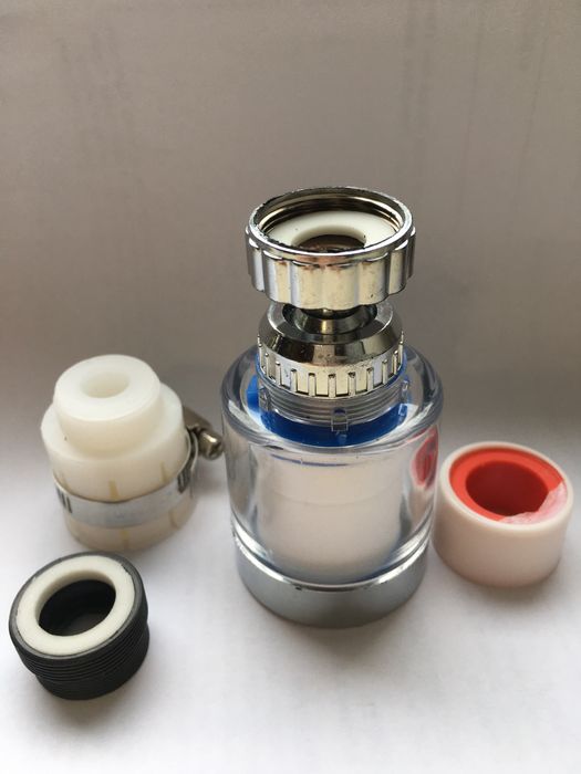 Фильтр для очищения воды со сменным картриджом