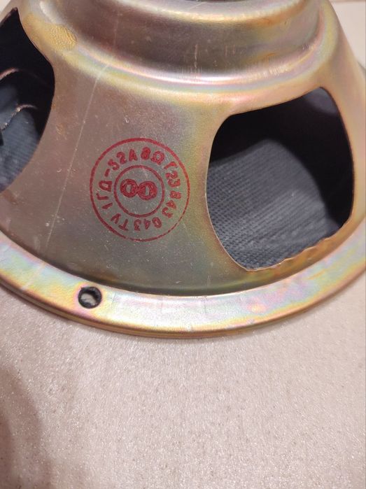 Динаміки для колонки