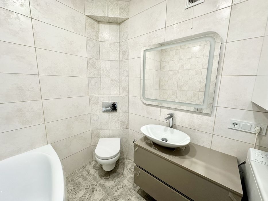 Продаж 2-кімнатної кв ремонт 2025 у новобудові