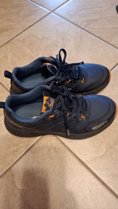 Buty turystyczne Hi-Tec 37
