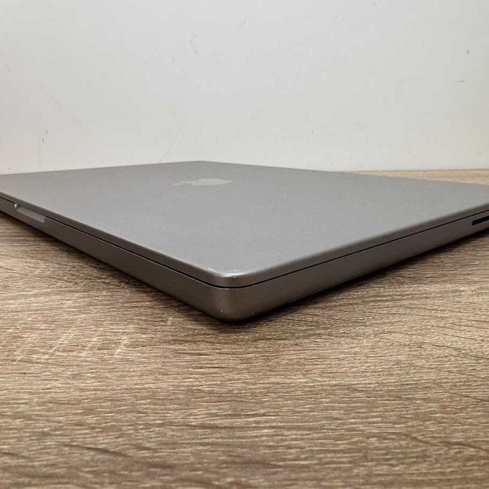 Macbook Pro 16" 2021 M1 Max / 32Gb DDR5 / SSD 512Gb (код: M1269)