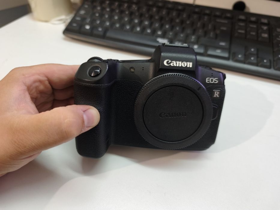 Canon R, stan igła, migawka 44k