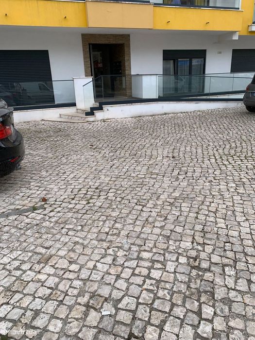 Novo no Mercado: T2 na Benedita com Design Moderno Novo a Estrear