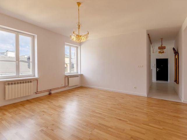 Piekne mieszkanie na Chmielnej