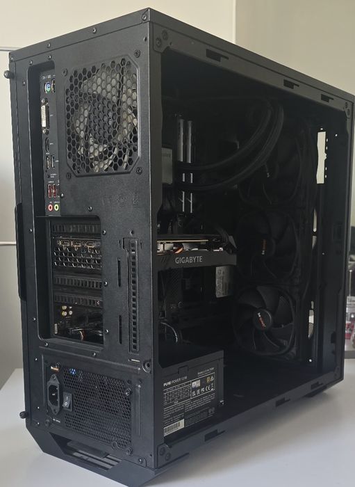 Komputer stacjonarny