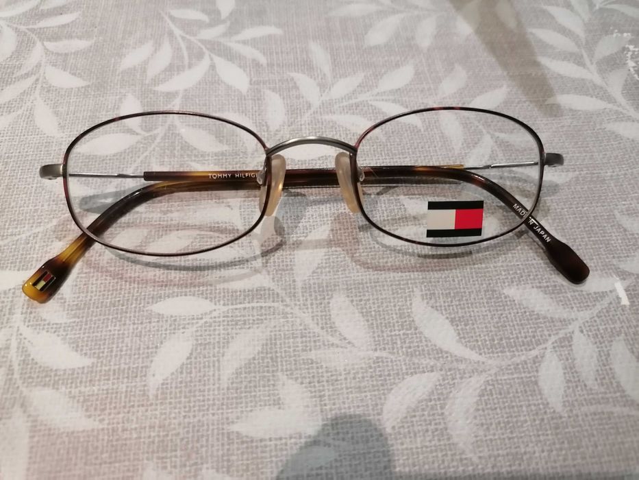 Óculo/Armação Tommy Hilfiger (nova a estrear).