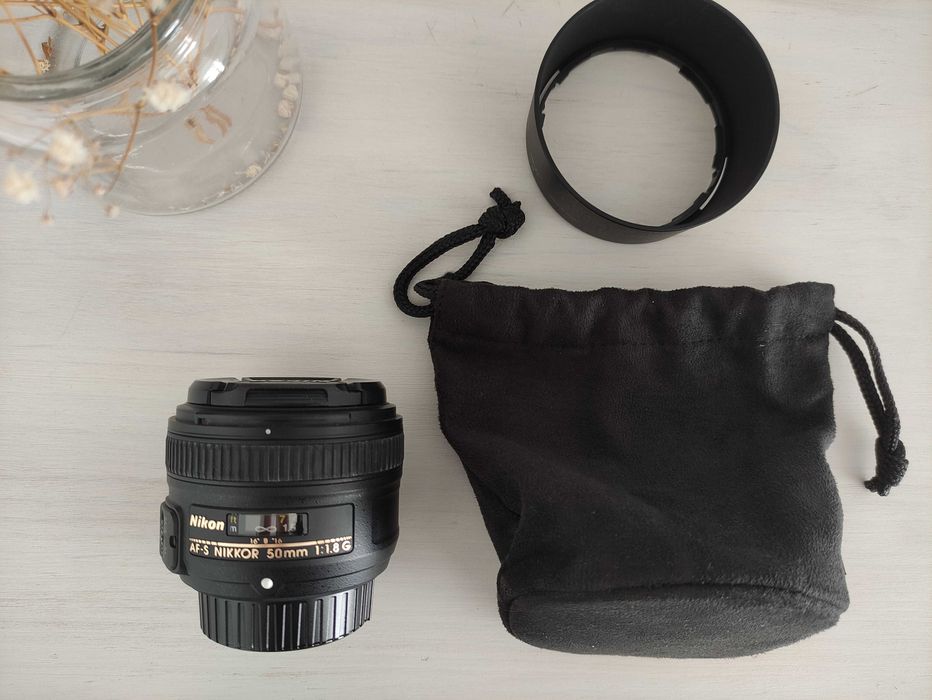 Nikon D7000 + 18-105mm + 50mm + extras64584391992322122