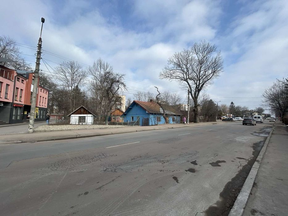 Продаж приміщення на Мазепи 95