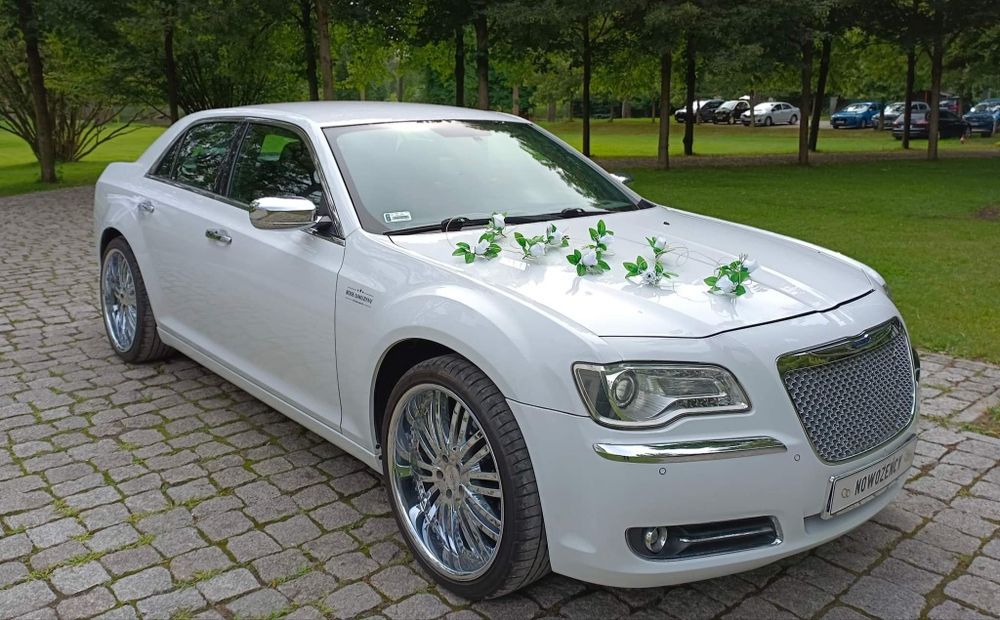 Wynajem Limuzyn Auto do Ślubu Limuzyna Wieczór Panieński , Studniówka