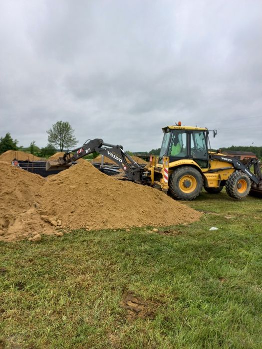 Piasek siany, podsypka, usługi koparko ładowarką