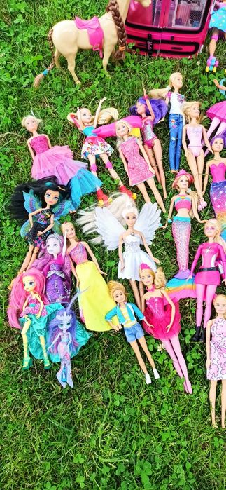 Lalki barbie plus kon i szafa barbie