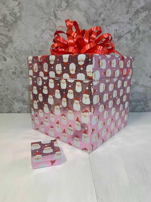 Подарункова коробка