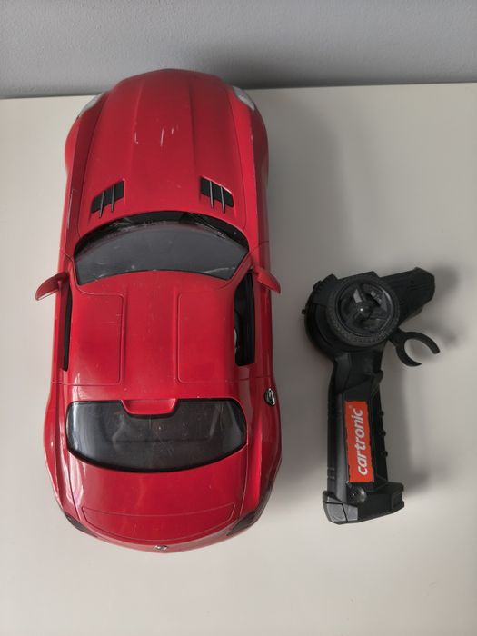 Zdalnie sterowane auto