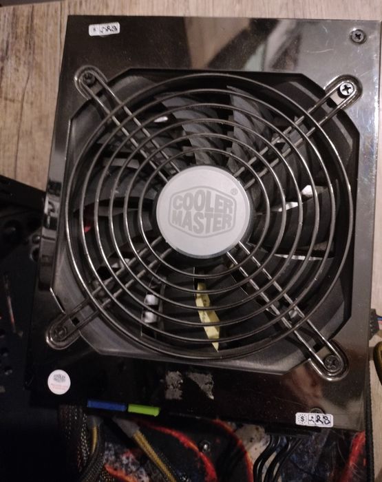 Zasilacz 850w cooler master