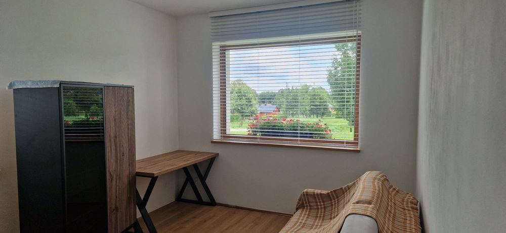 Żaluzja drewniana biała