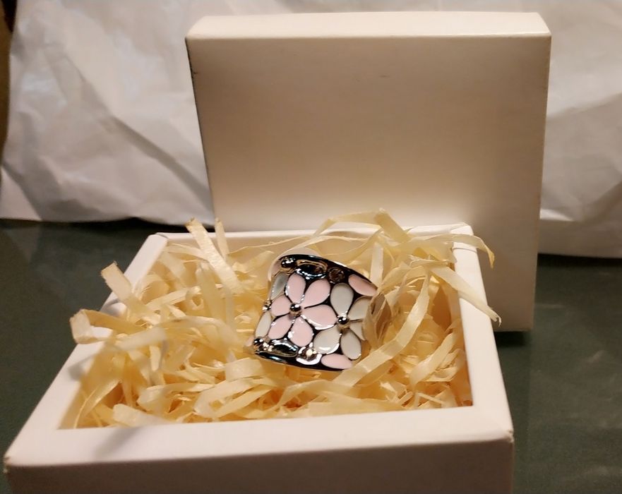 Кольцо, бижутерия с эмалью