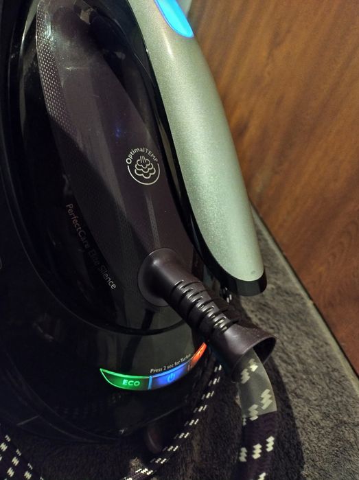 Żelazko, Stacja parowa: Philips PerfectCare Elite Silence GC9650