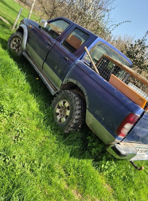 Capô Nissan Navara D22 2.5 TD peças