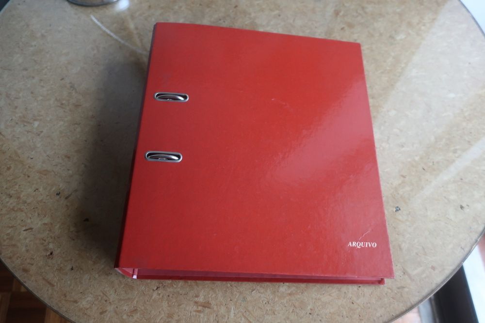 Pasta de arquivo Ambar de lombada larga A4 (25 unidades disponíveis)