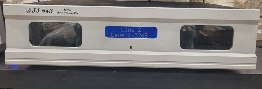 Amplificador integrado a válvulas JJ 543 excelente qualidade