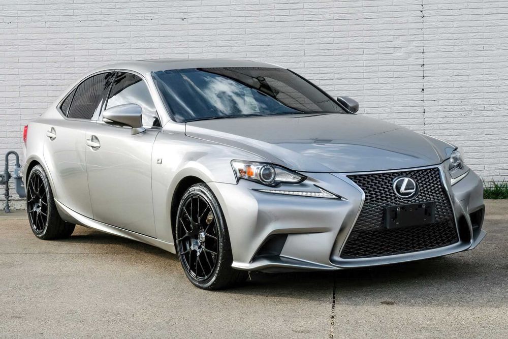 Lexus IS 300      2016