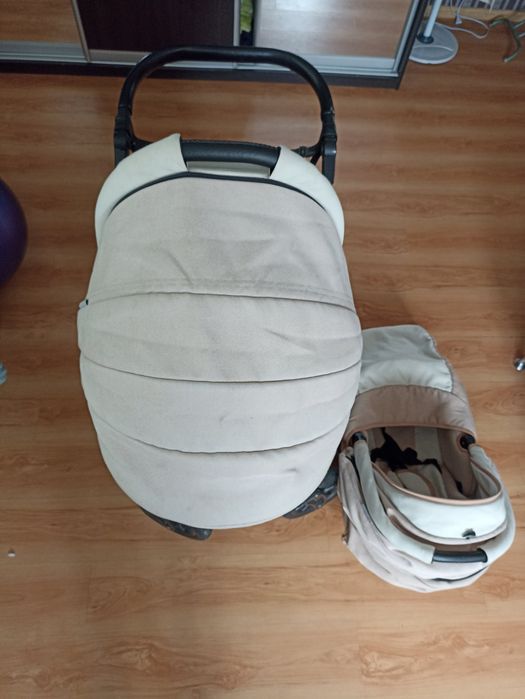 Продам каляску  2в1