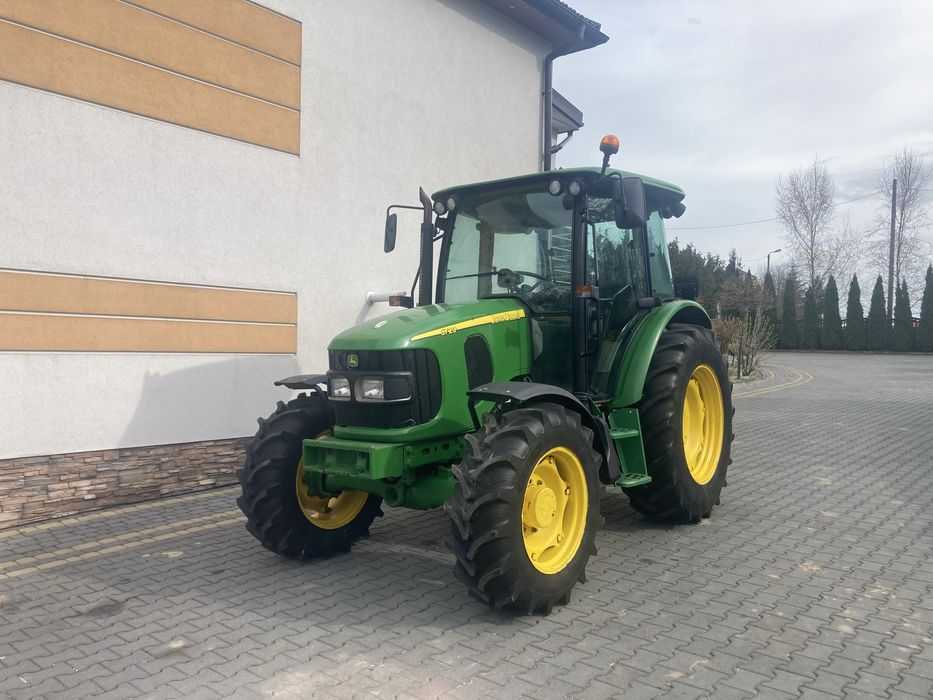 John Deere 5720. Power. Quad