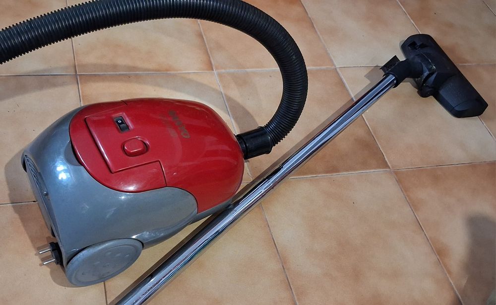Aspirador Sanyo em boas condições