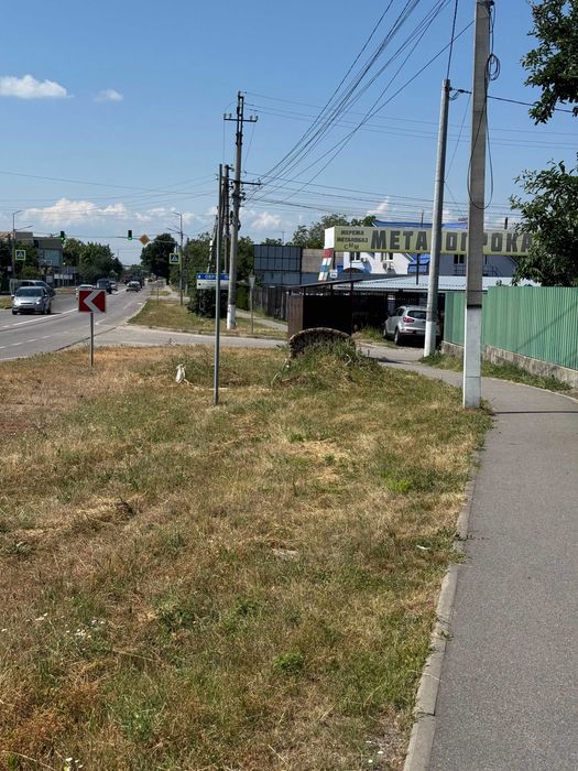 ПРОДАЖ ФАСАДНОЇ ділянки 8 соток + газ, 35 м ширина до дороги с Старі Петрівці, 13 км від Києва!!