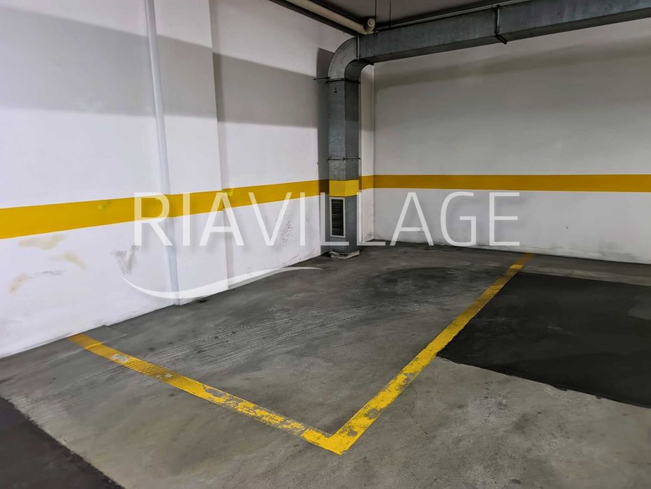 Apartamento T1 c/ garagem para arrendar (junto ao Glicínias - Aveiro)