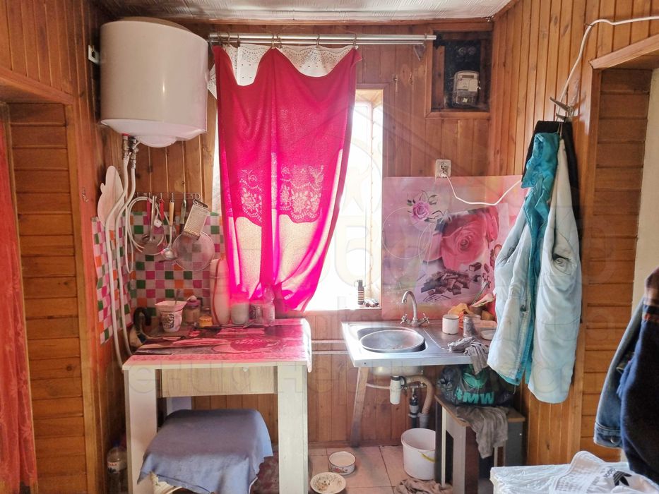 Окремий будинок + 7.3 сотки землі в районі Бобровиця-KI