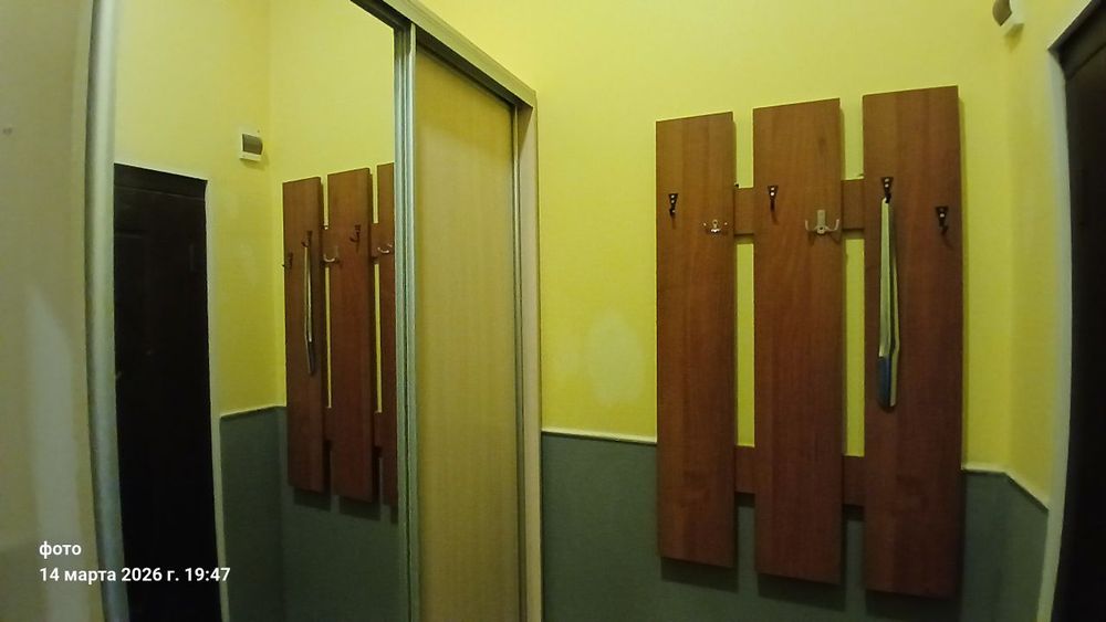 Этаж 2 с балконом .Рядом ТРЦ Никольский.Бекетова.Посуточно.
