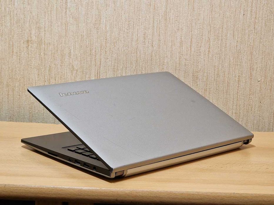 Сучасний ноутбук Lenovo IdeaPad S300 Grey чотирьох ядерний Intel Core i3-3227U RAM 4Gb HDD 500Gb Батарея 7 годин (нова батарея)