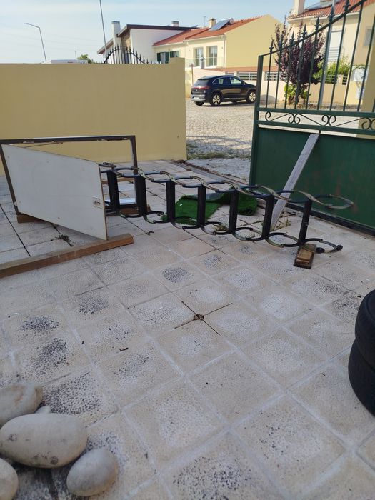 Escada para sótão articulada metálica