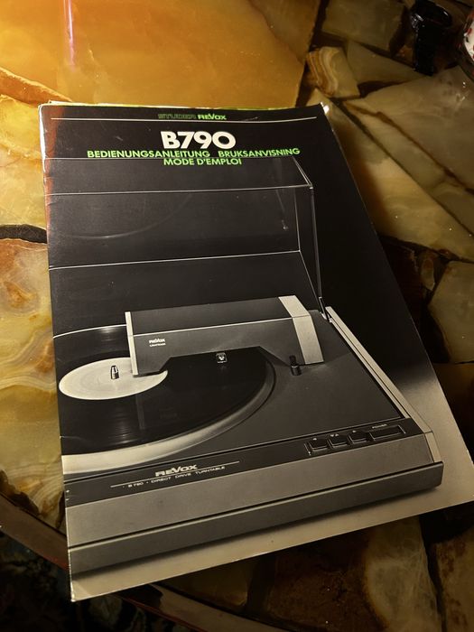 Gramofon Revox  b 790