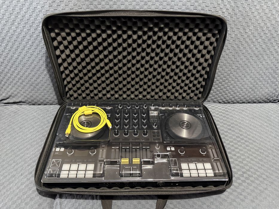 TRAKTOR Kontrol S4 MK3
