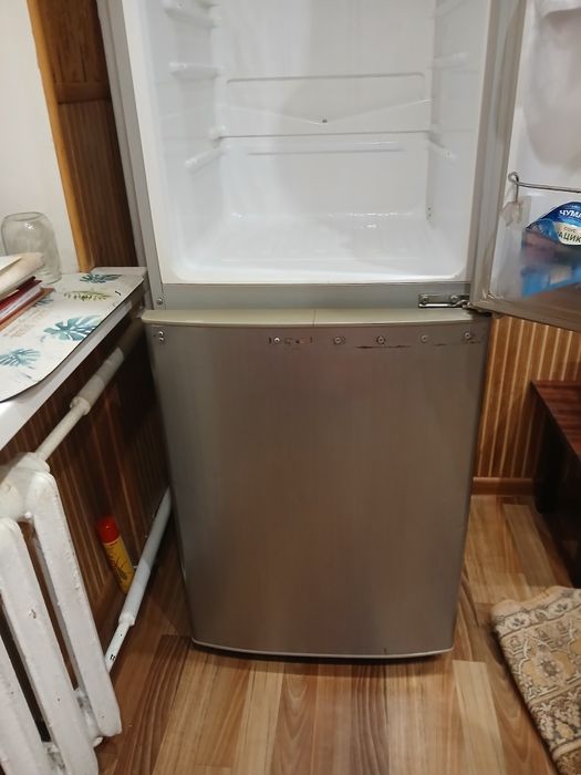 Продам холодильник samsung б/у.